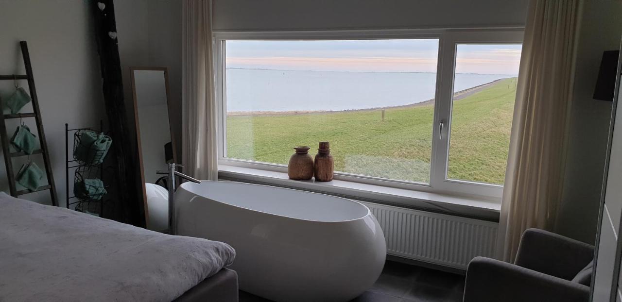 Appartement Zilte Lucht Wilhelminadorp Luaran gambar